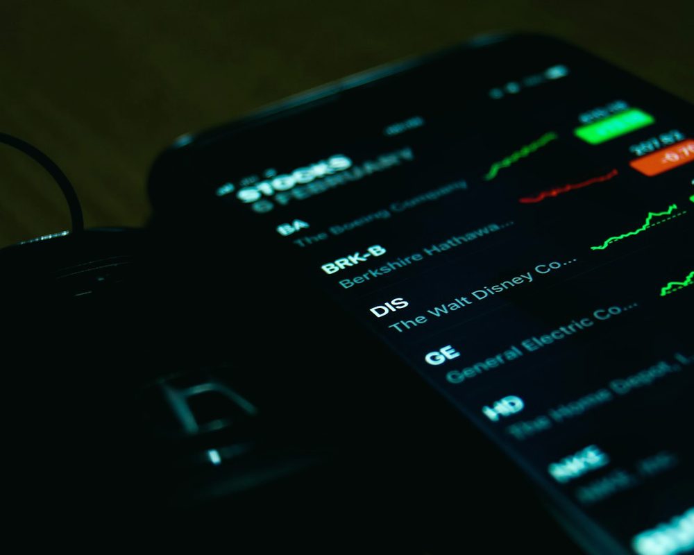 Live chart on a phone, send your flash